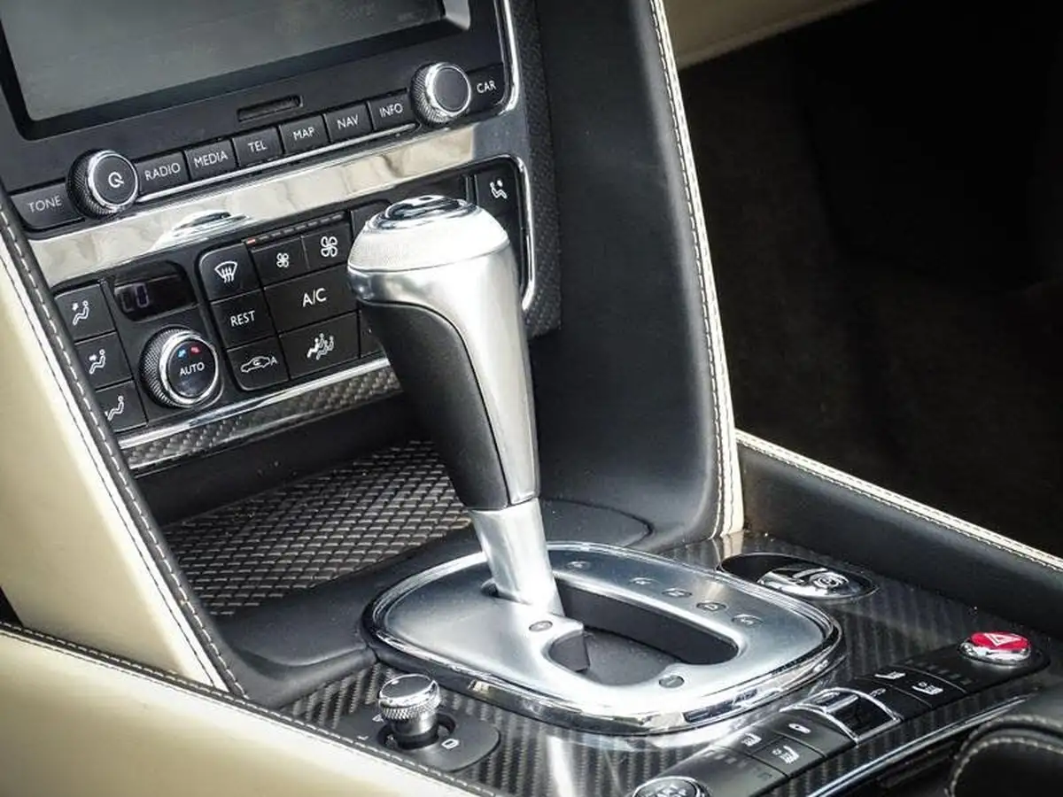 2014-bentley-continental-40-gtc-v8-big-17