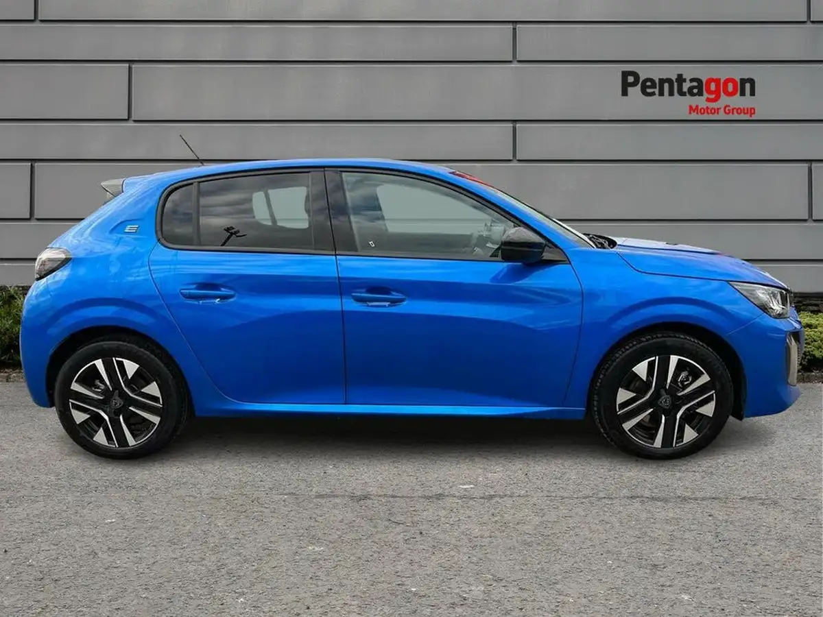 2024-peugeot-208-e-e-style-big-13