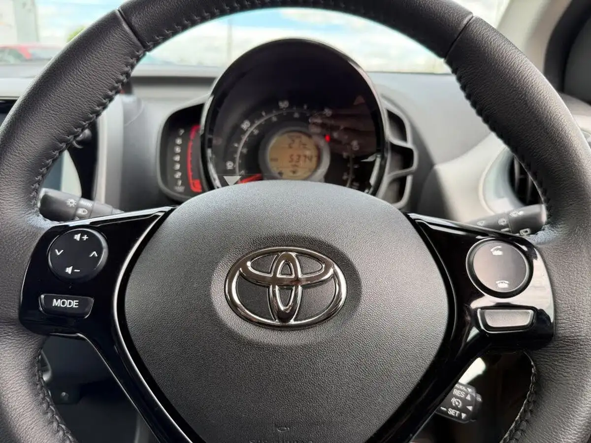 2019-toyota-aygo-10-vvt-i-x-trend-big-12