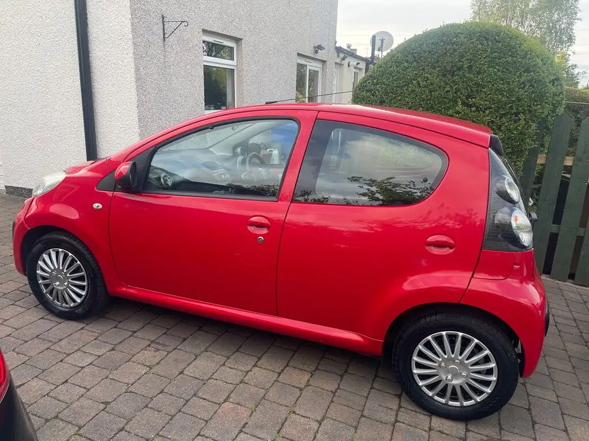 2013-citroen-c1-10-vtr-5d-big-1