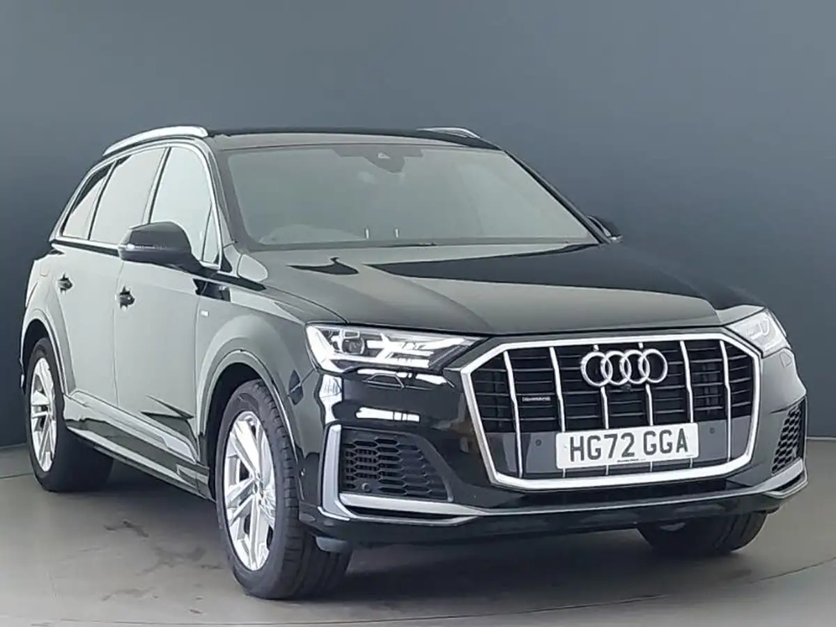 2022-audi-q7-30-55-tfsi-s-line-big-0