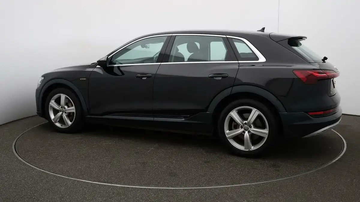 2020-audi-e-tron-50e-technik-big-49