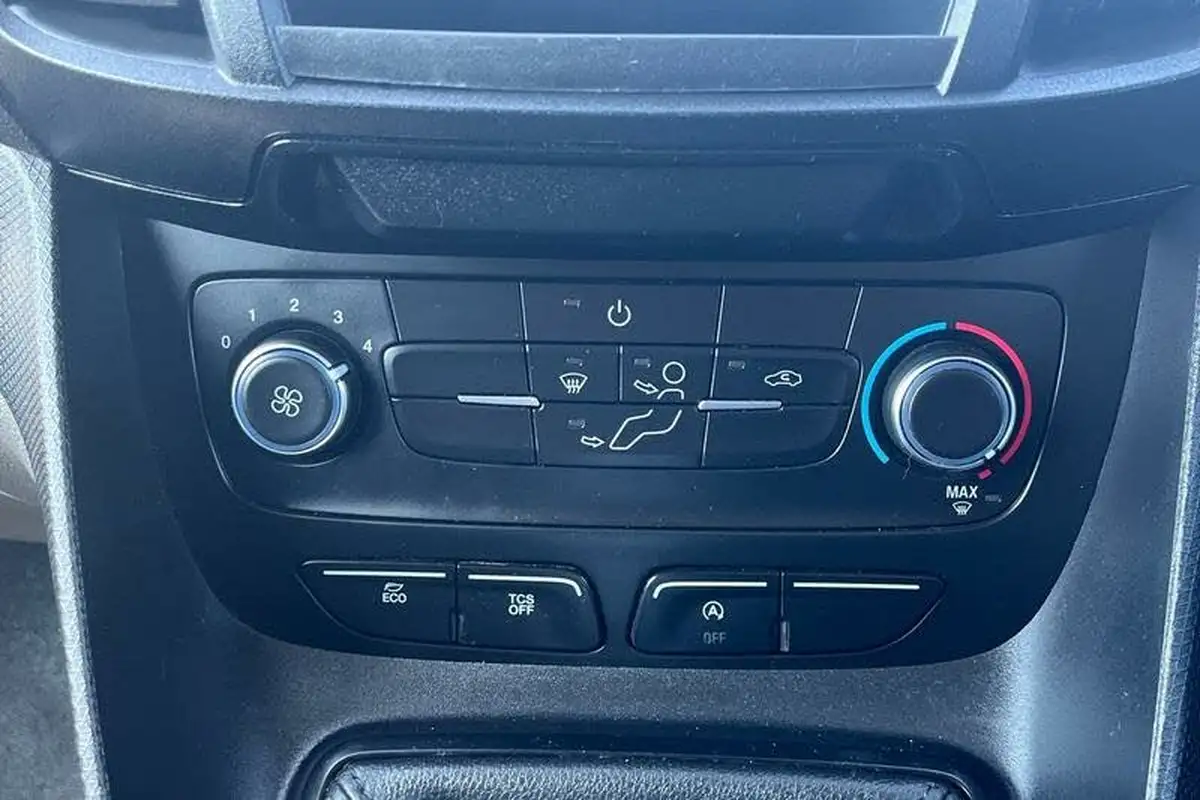 2022-ford-transit-connect-15-ecoblue-l1-220-leader-75pseu6dt-panel-big-22