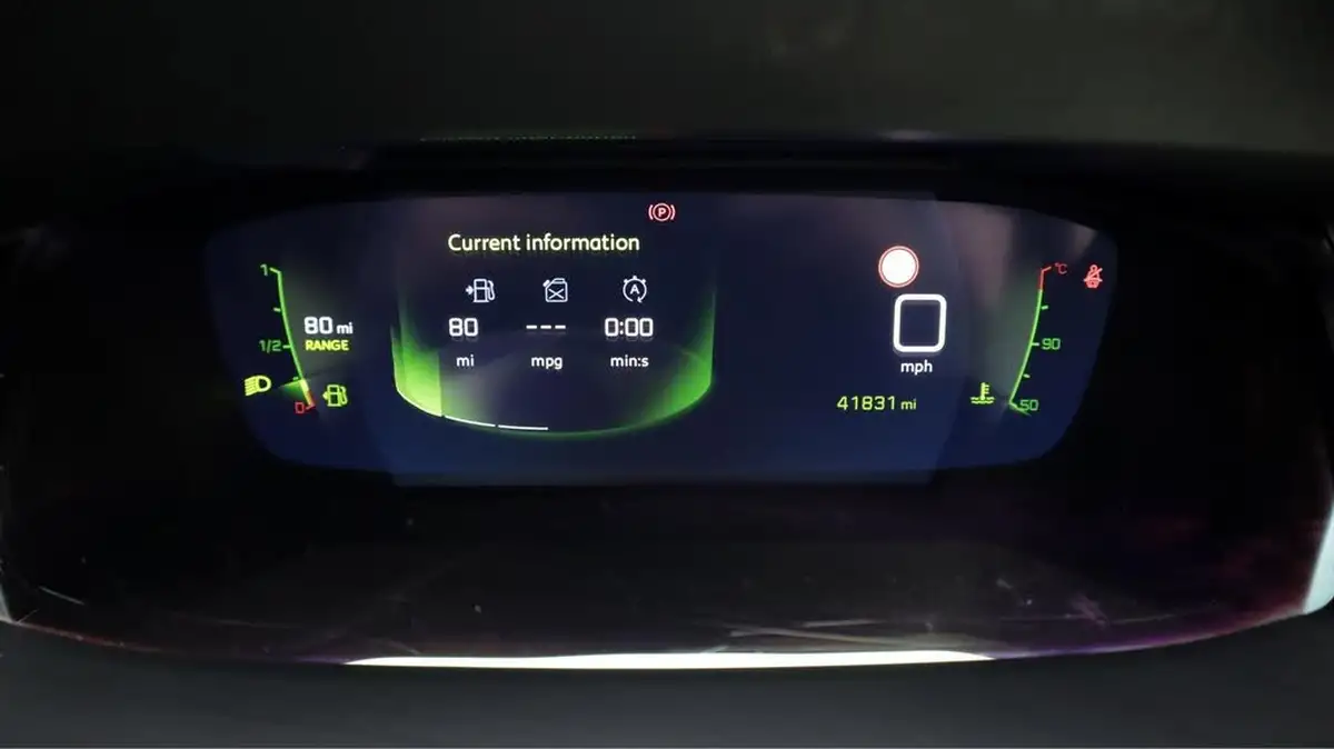 2022-peugeot-2008-suv-12-puretech-allure-premium-100bhp-big-10