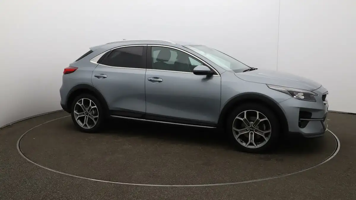 2022-kia-xceed-15-t-gdi-3-big-37