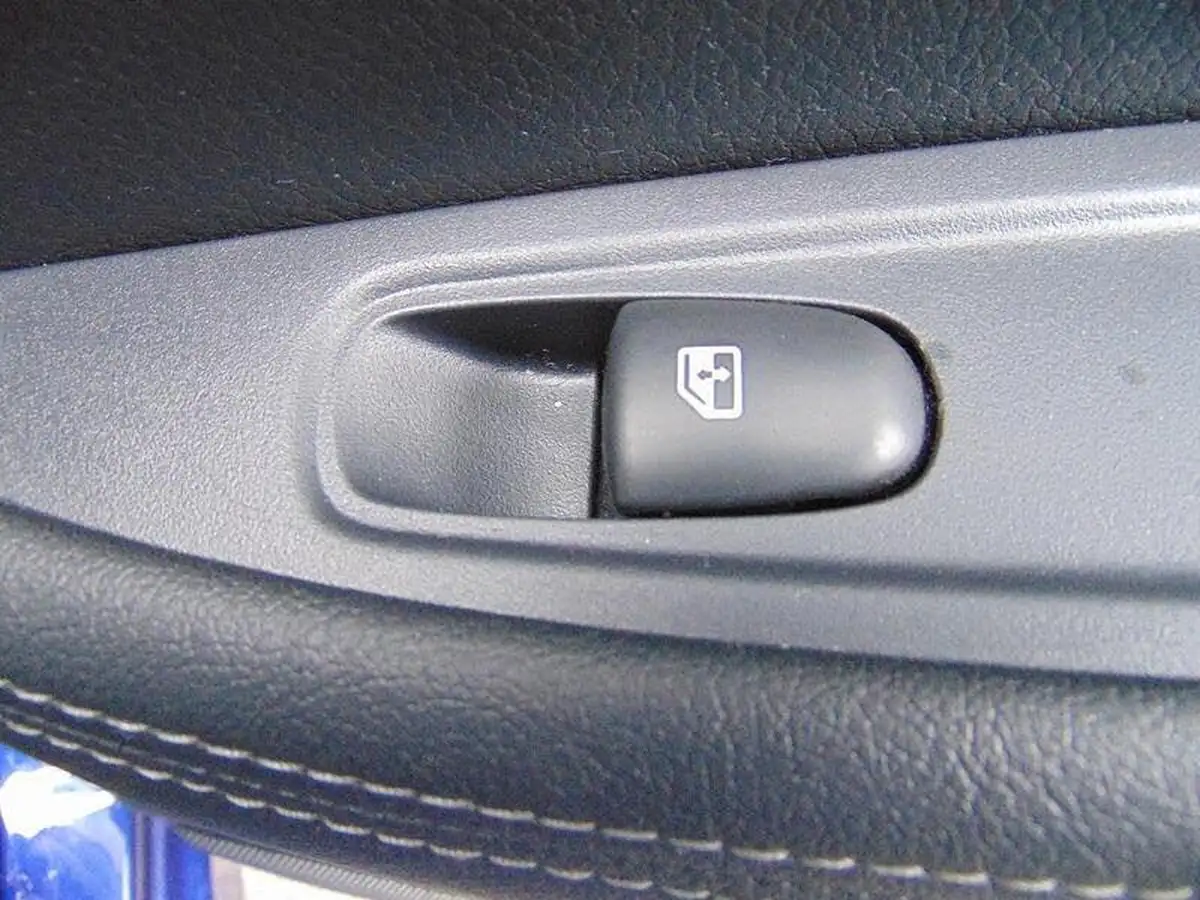 2018-nissan-qashqai-15dci-tekna-115ps-big-17