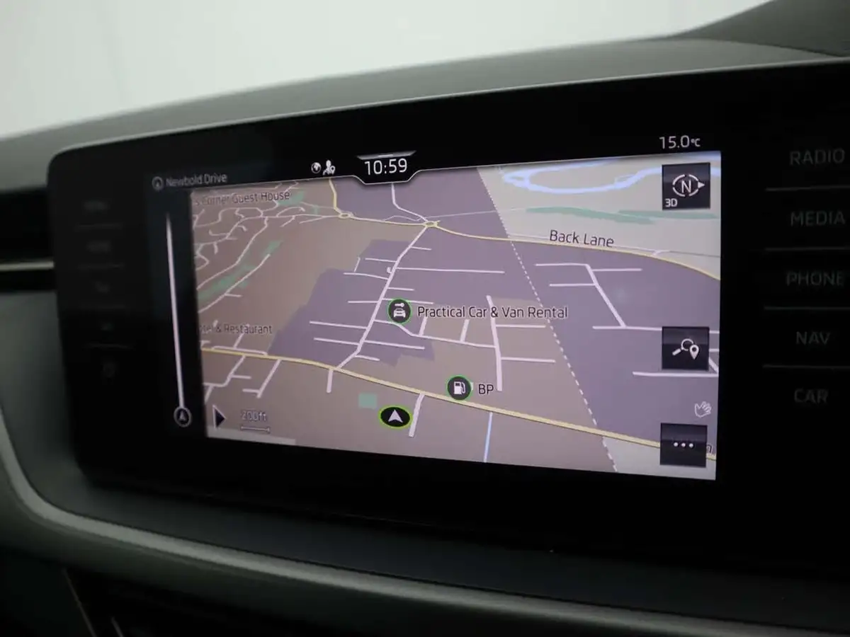 2022-skoda-scala-10-tsi-se-l-95ps-big-24