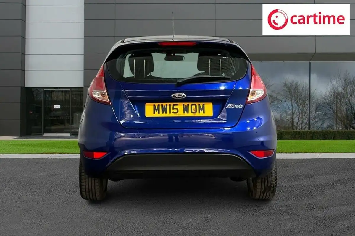 2015-ford-fiesta-125-zetec-5d-big-5