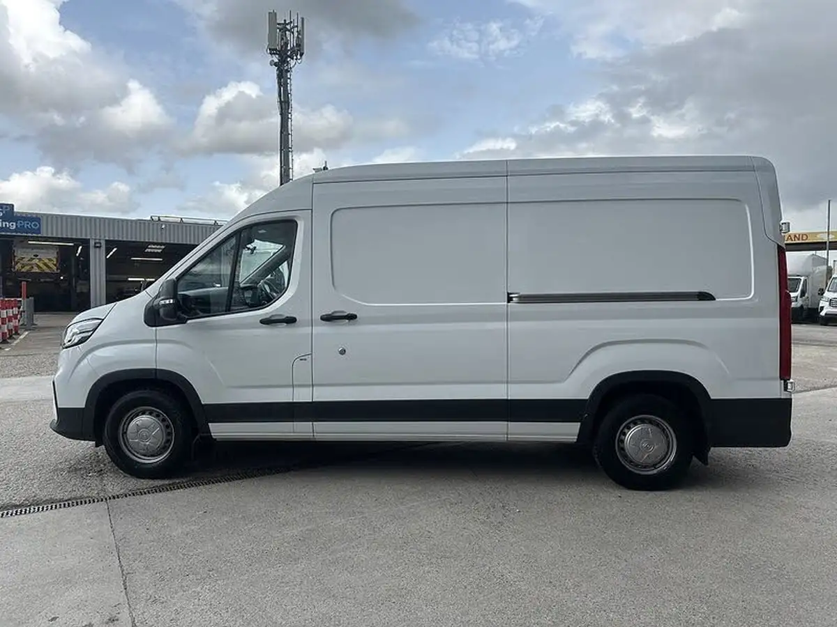 2022-maxus-deliver-9-big-6