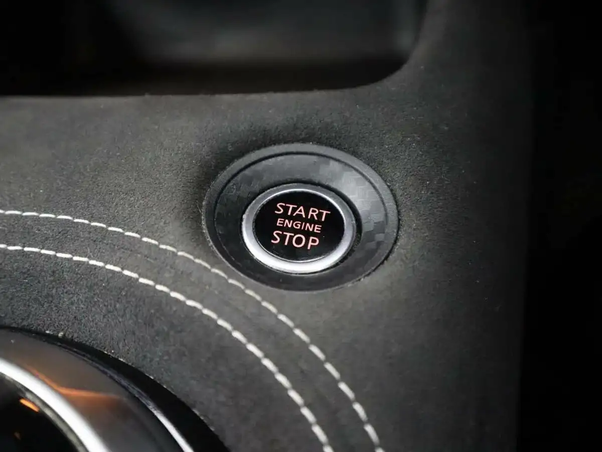 2021-nissan-juke-10-dig-t-tekna-dct-big-29
