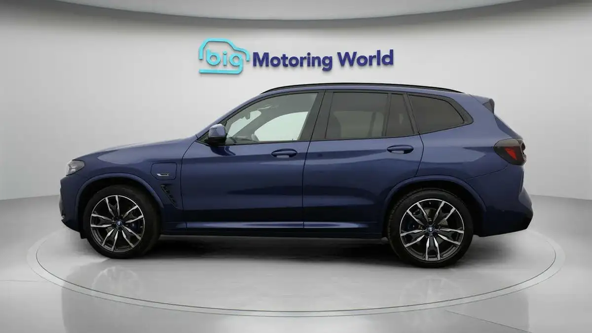 2021-bmw-x3-20-xdrive-30e-m-sport-big-4