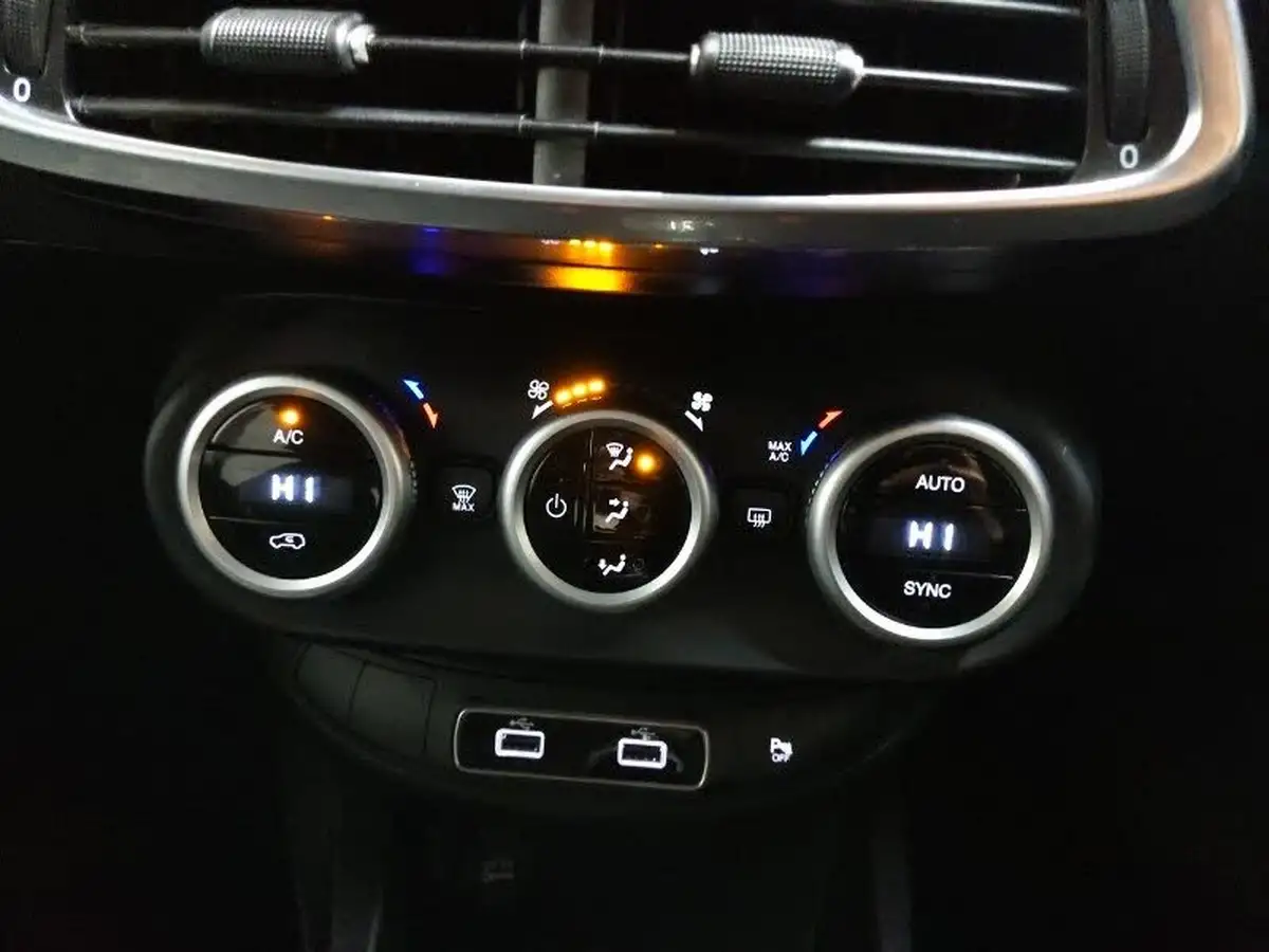 2022-fiat-500x-10-firefly-turbo-cross-big-17