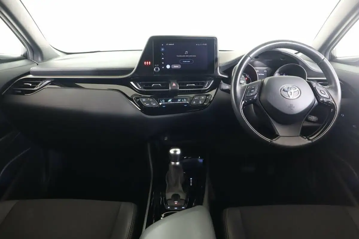 2022-toyota-c-hr-18-vvt-i-design-big-51