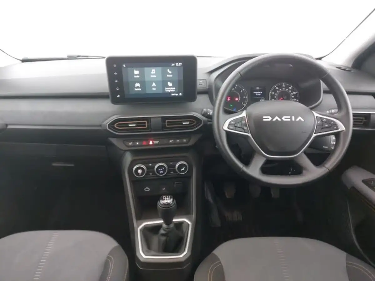 2024-dacia-sandero-stepway-10-tce-extreme-90bhp-big-2