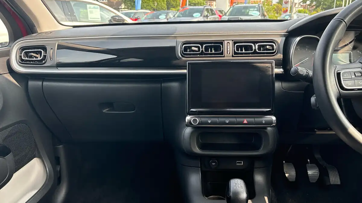 2019-citroen-c3-12-puretech-flair-82ps-ss-big-9