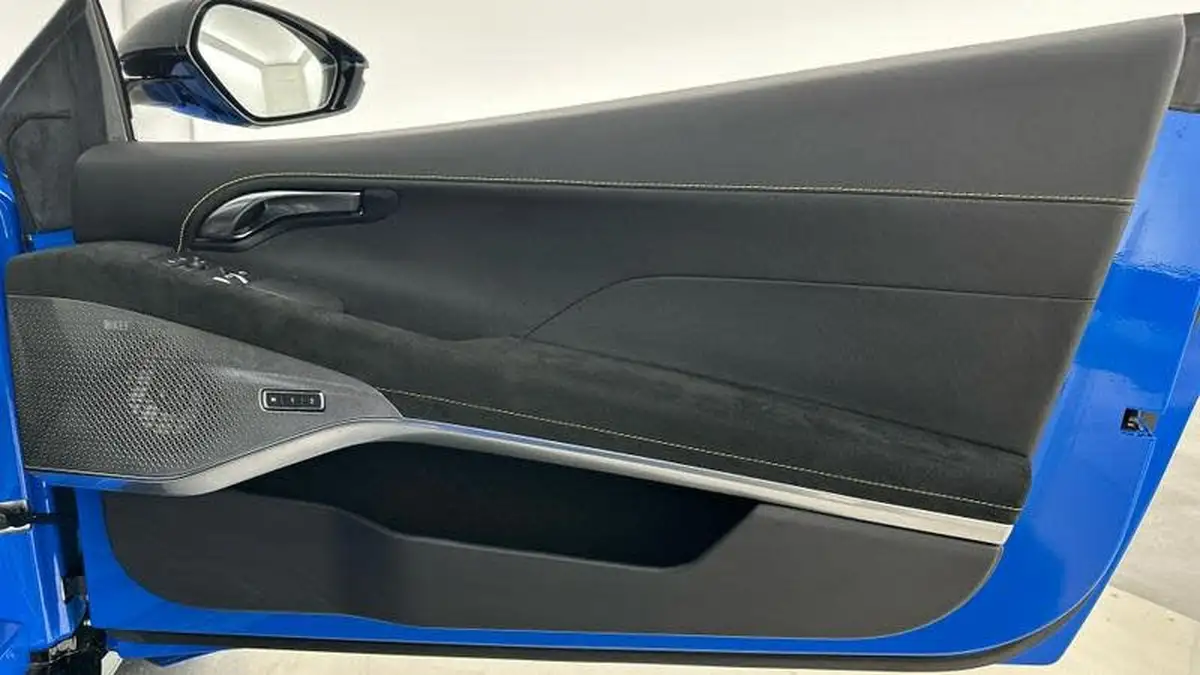 2023-lotus-emira-35-first-edition-v6-big-37