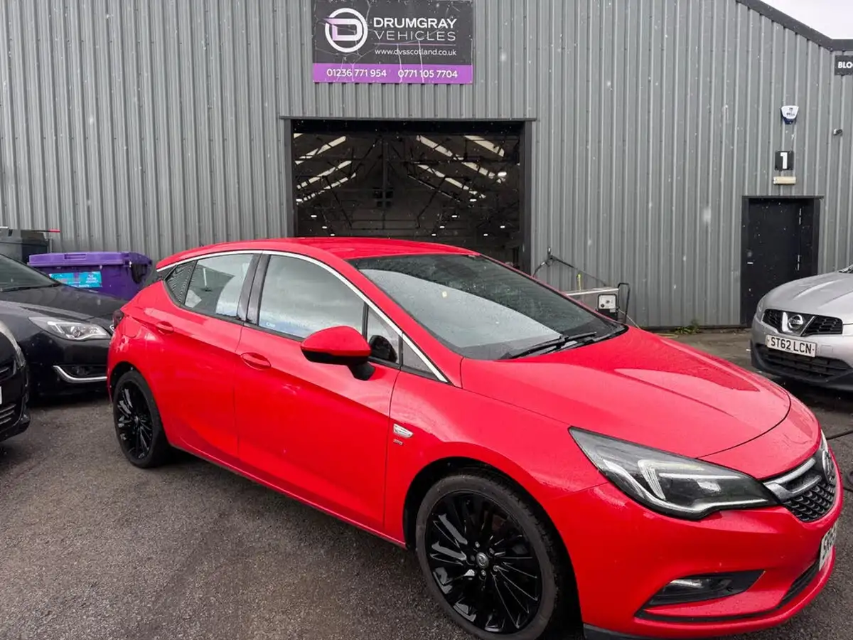 2016-vauxhall-astra-16cdti-sri-110ps-hatchback-big-0