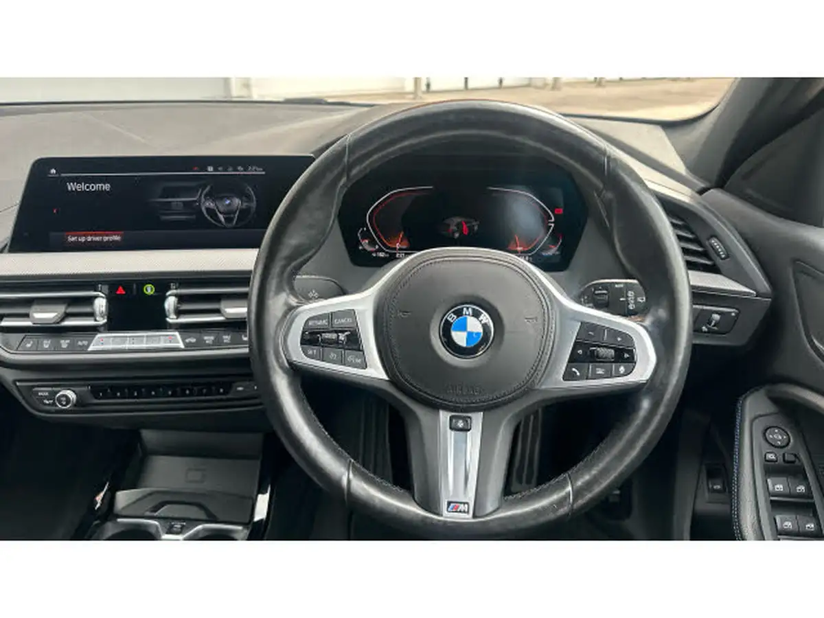 2022-bmw-1-series-15-118i-m-sport-lcp-dct-big-4