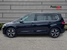 2021-volkswagen-touran-15-tsi-sel-small-14