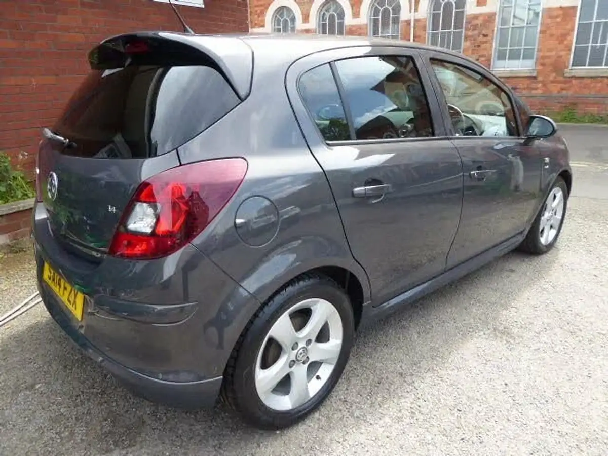 2014-vauxhall-corsa-14-sxi-5d-big-1