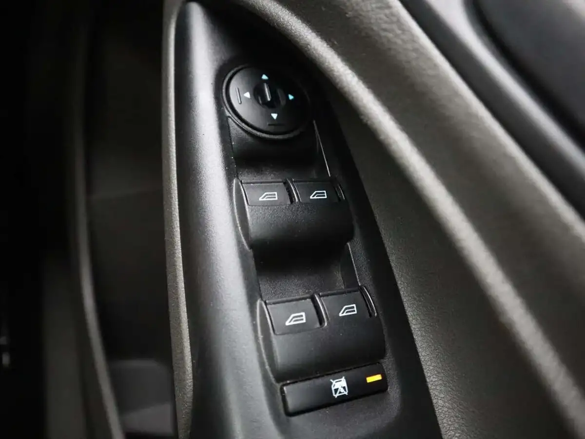 2021-ford-tourneo-connect-15-zetec-120ps-1499cc-big-36