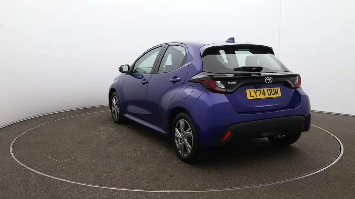 2025-toyota-yaris-15-vvt-i-icon-big-61