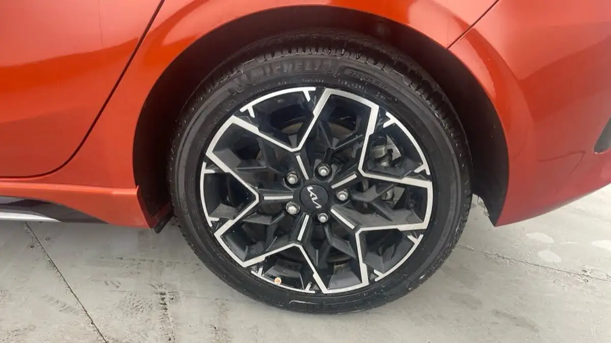 2024-kia-ceed-15-t-gdi-gt-line-138bhp-big-13