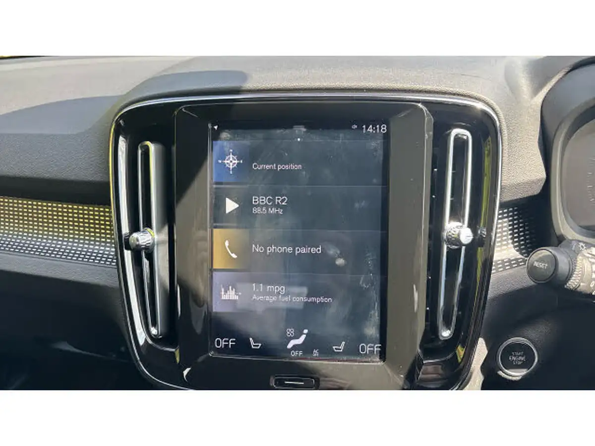 2020-volvo-xc40-20td-d3-r-design-geartronic-big-11