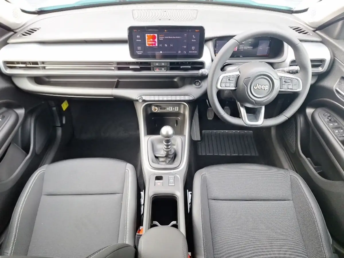 2025-jeep-avenger-12-gse-summit-big-2