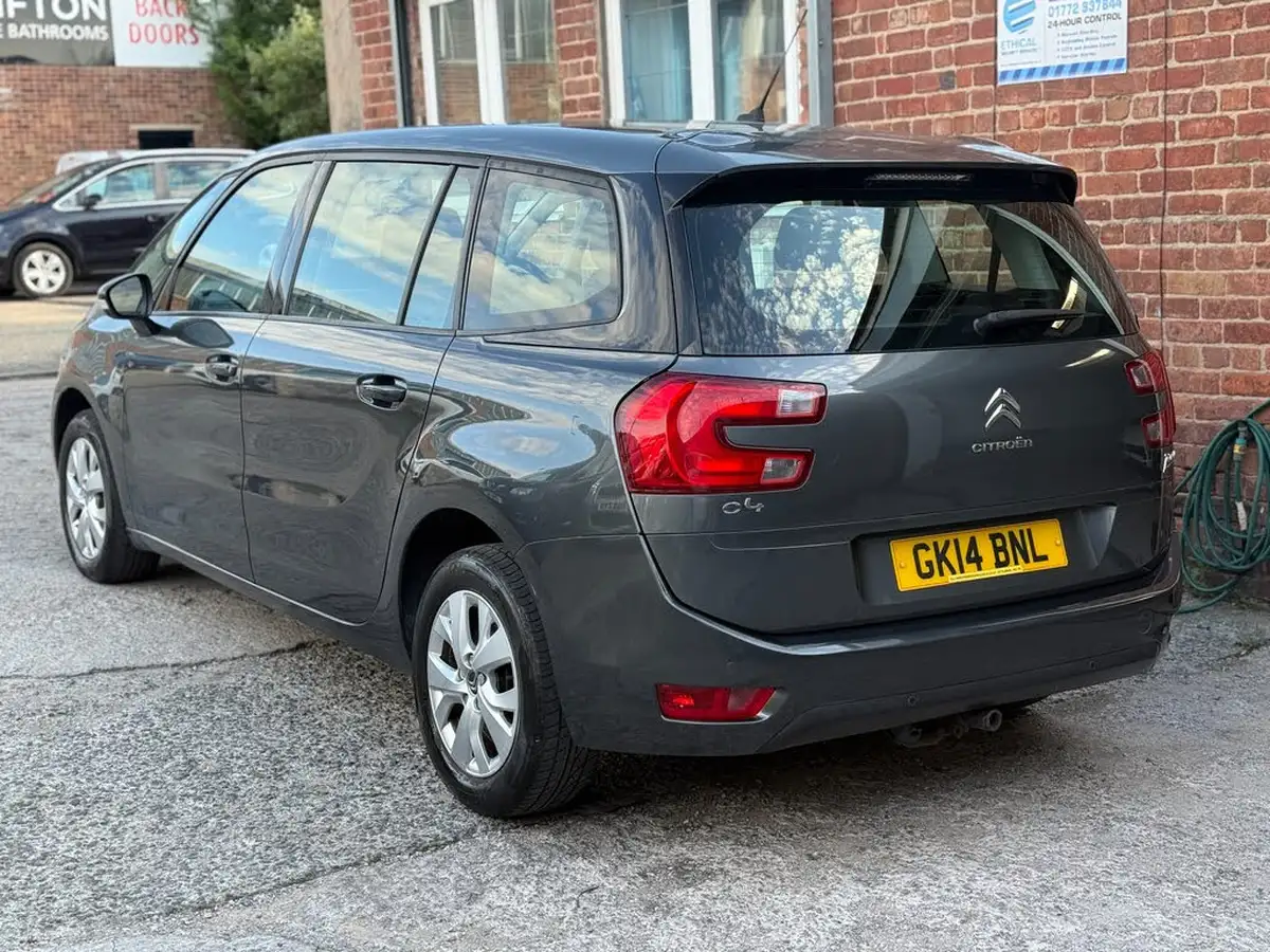 2014-citroen-grand-c4-picasso-16e-hdi-vtr-115ps-big-5