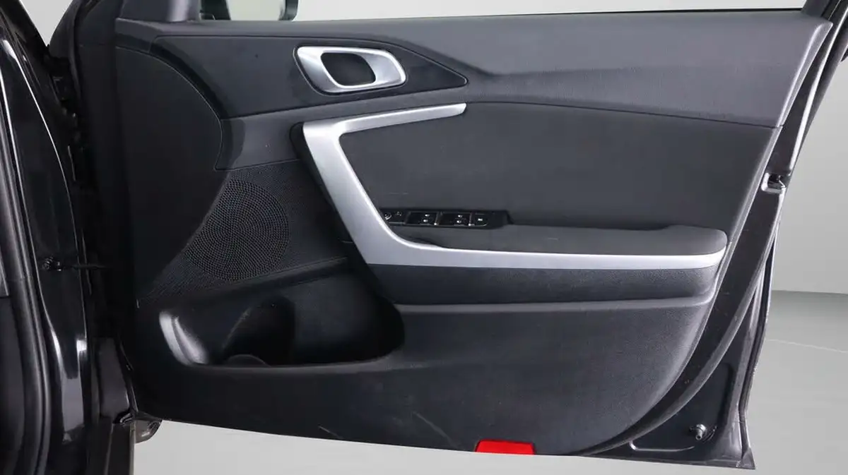 2022-kia-xceed-10-t-gdi-2-big-14