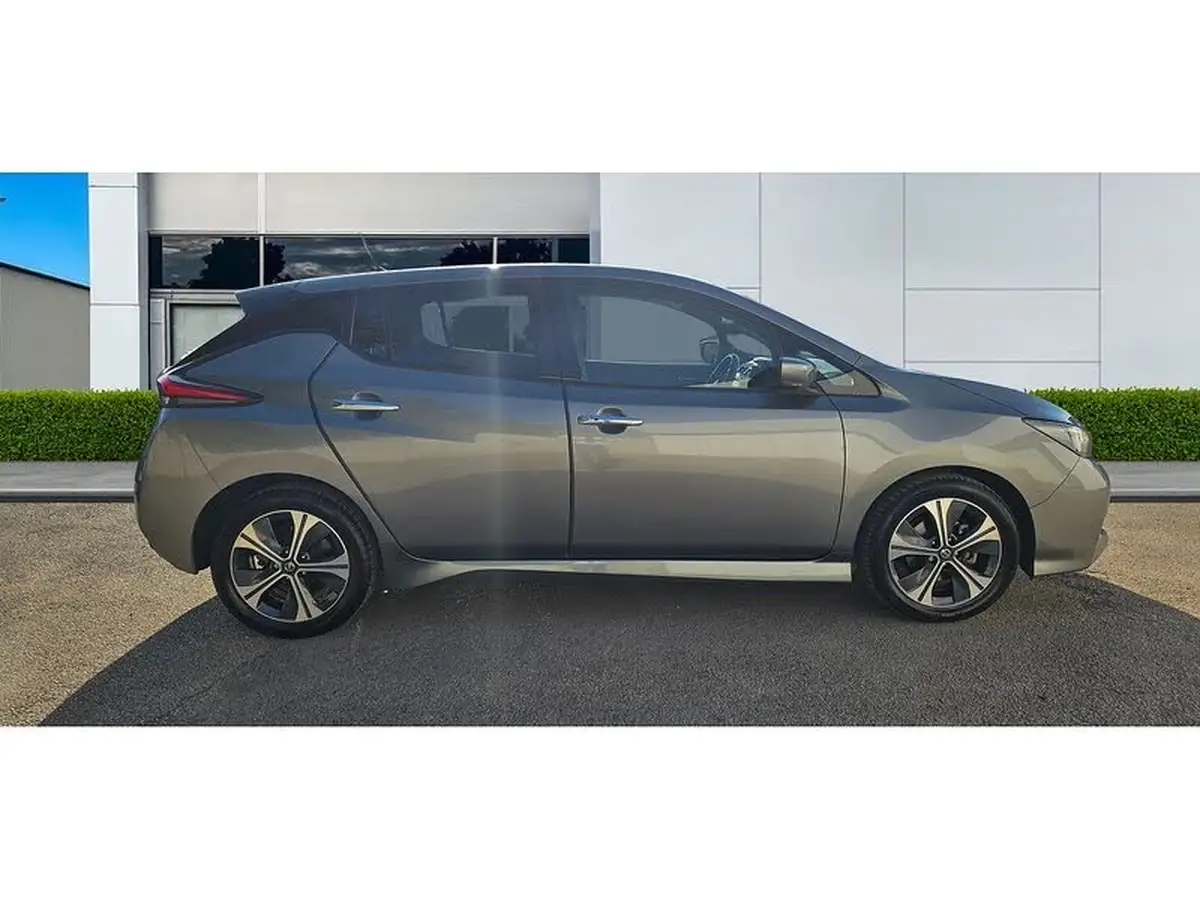 2020-nissan-leaf-e-n-connecta-big-6