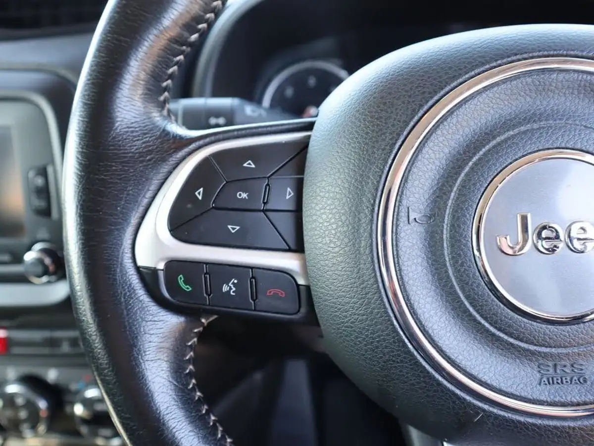 2015-jeep-renegade-20td-limited-auto-big-34
