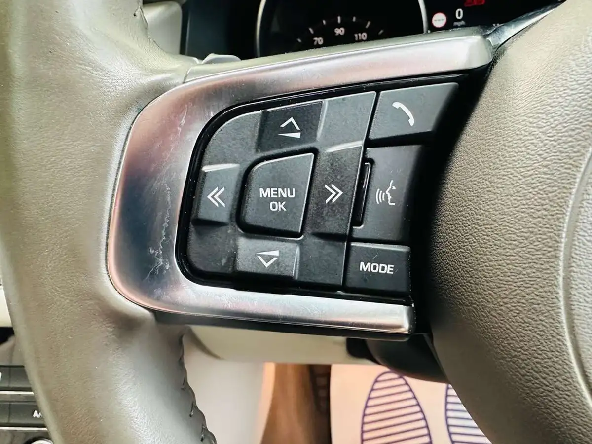 2018-jaguar-xf-20td-portfolio-240ps-awd-saloon-4d-1998cc-auto-big-20