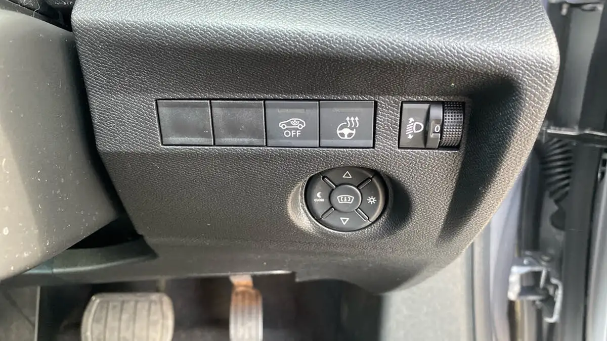2024-citroen-c4-12-puretech-max-130ps-ss-eat8-big-34