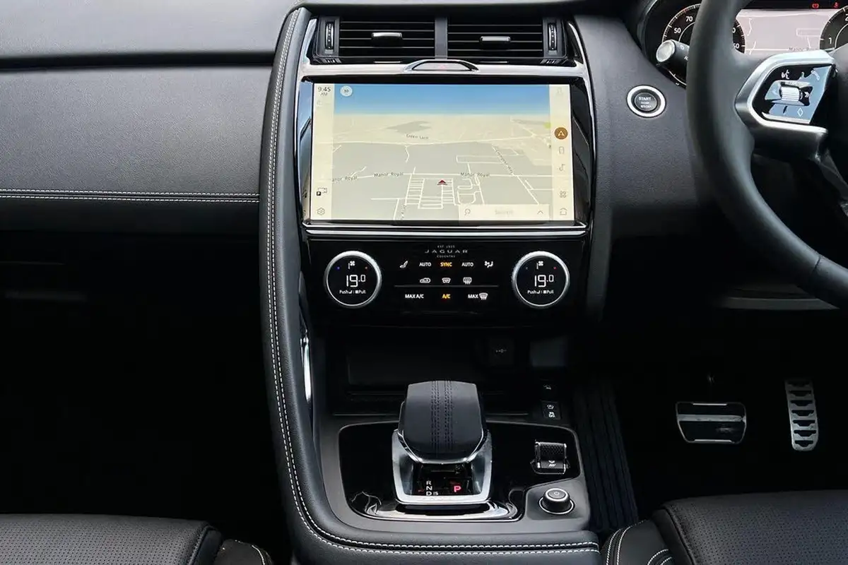 2024-jaguar-e-pace-20-d200-r-dynamic-se-black-big-22