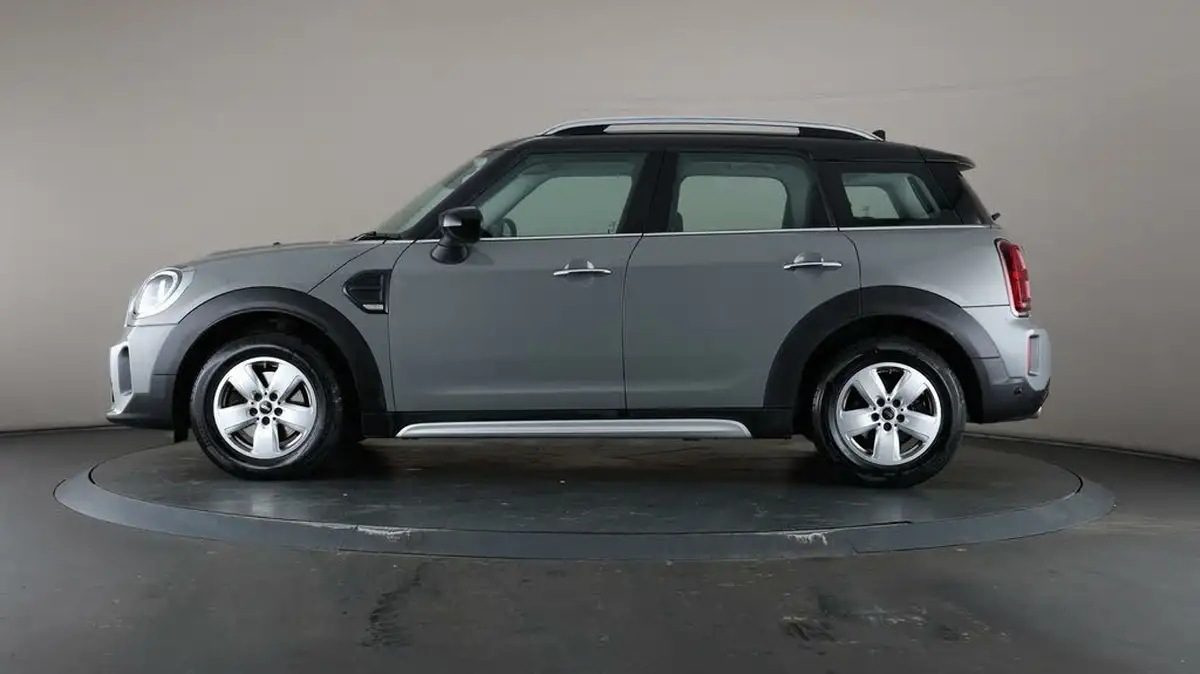 2021-mini-countryman-15-cooper-classic-big-34