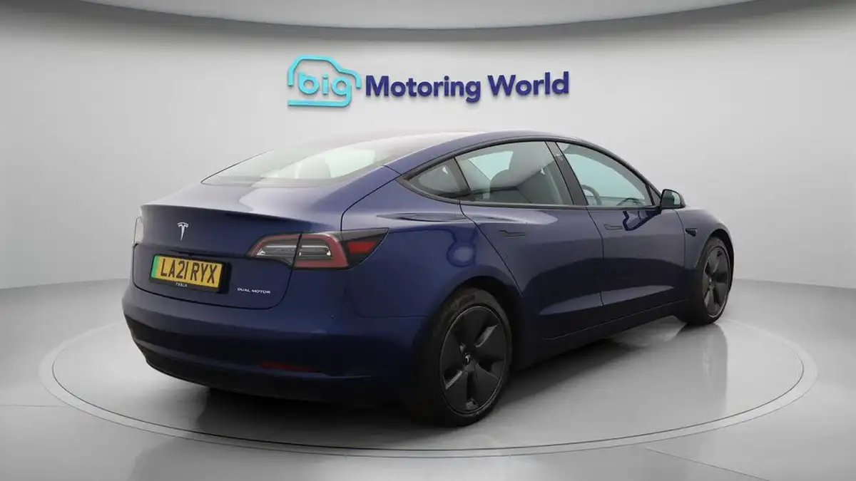 2021-tesla-model-3-e-long-range-4x4-big-7