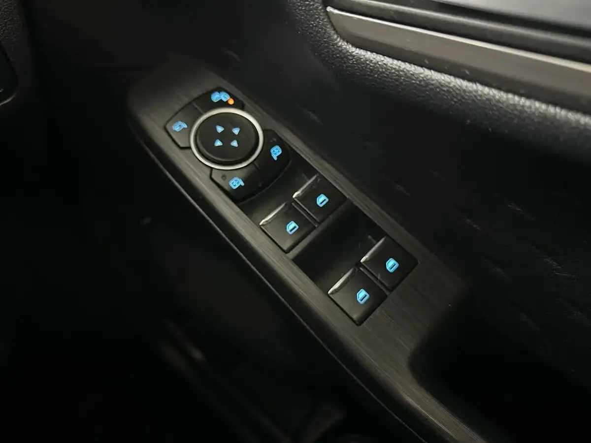 2020-ford-kuga-15-titanium-big-24