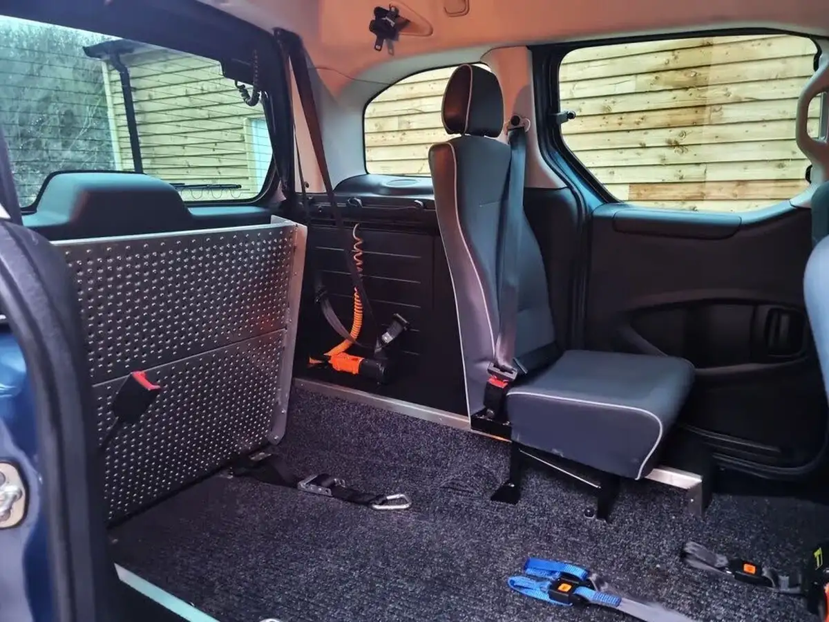 2018-citroen-berlingo-16bluehdi-multispace-feel-102ps-ss-etg6-big-19