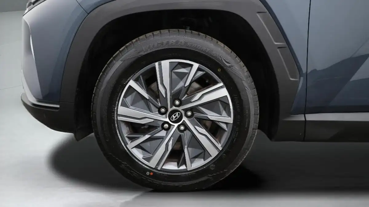 2022-hyundai-tucson-16-t-gdi-se-connect-150ps-big-18