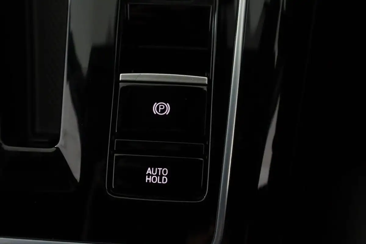 2023-volkswagen-golf-20-tsi-gti-dsg-big-22