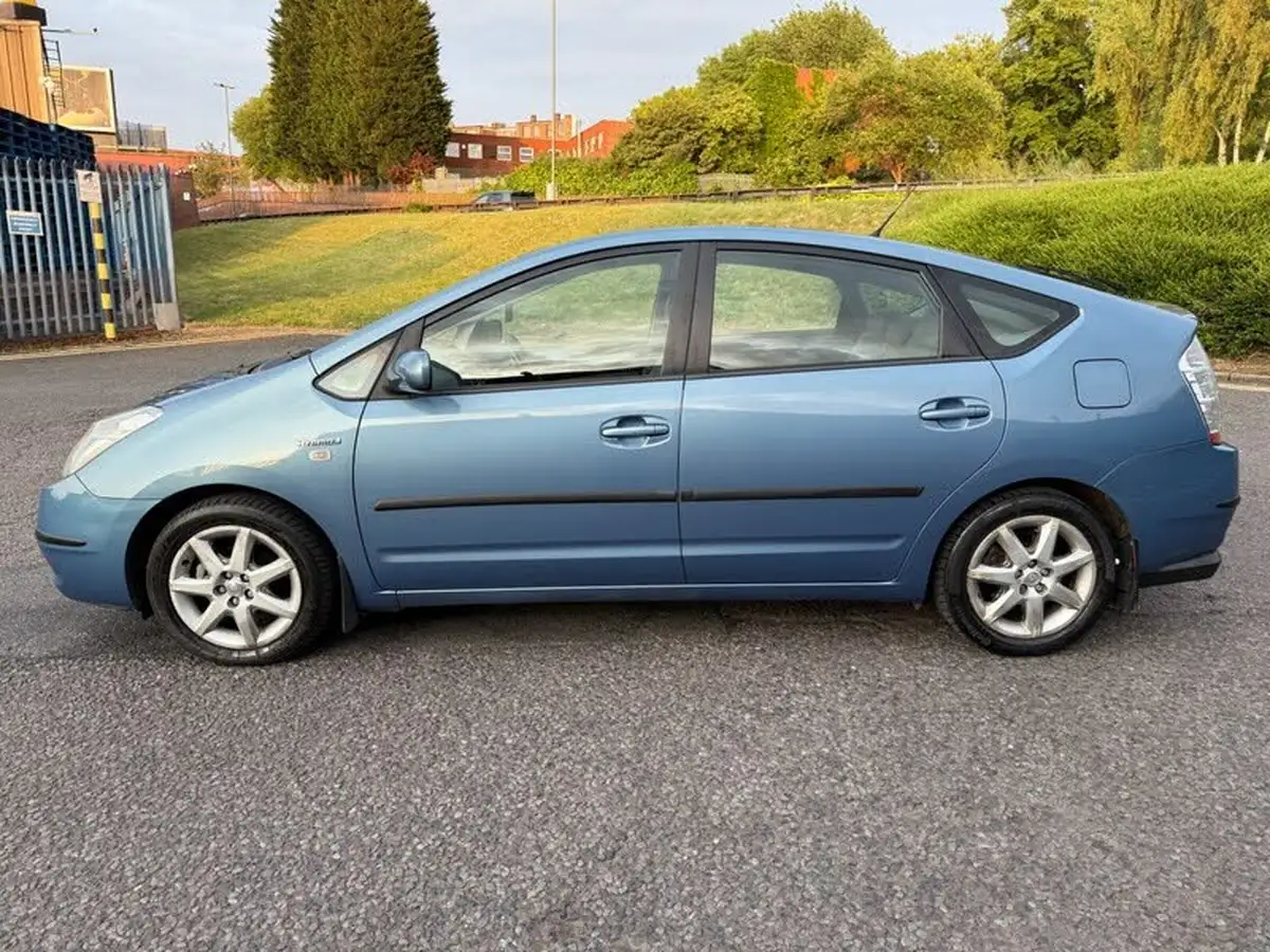 2007-toyota-prius-15-vvt-i-t-spirit-big-5