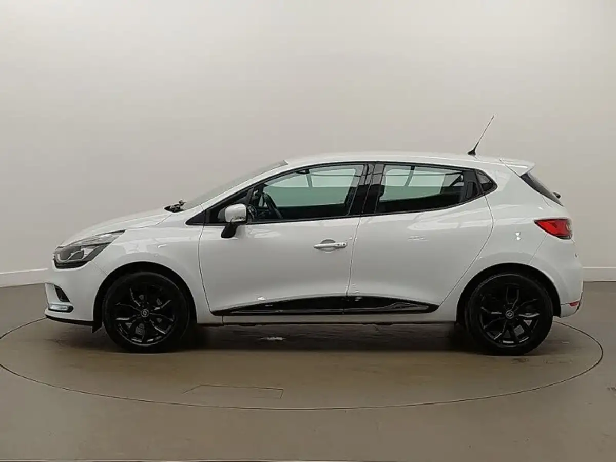 2017-renault-clio-09-tce-dynamique-nav-big-3