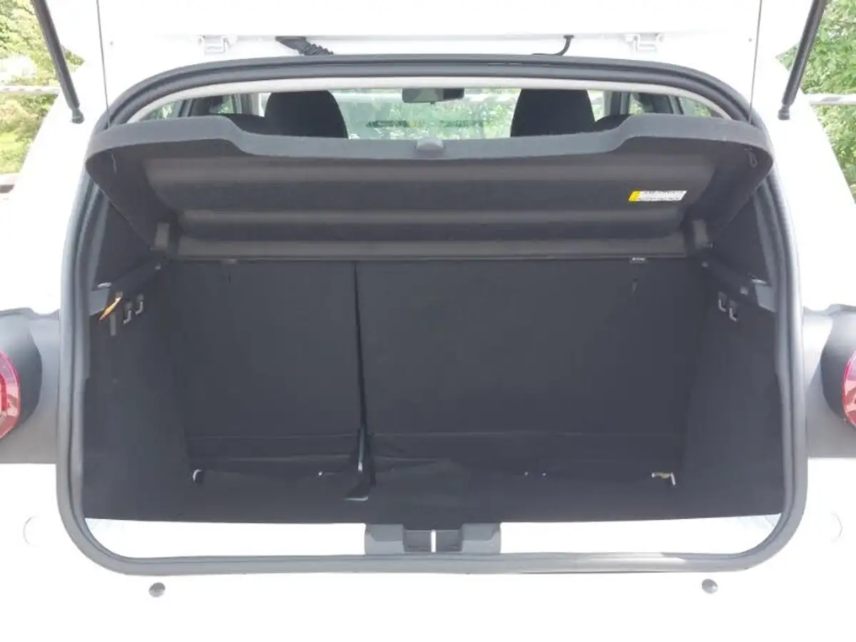 2022-dacia-sandero-10-tce-comfort-90bhp-big-7