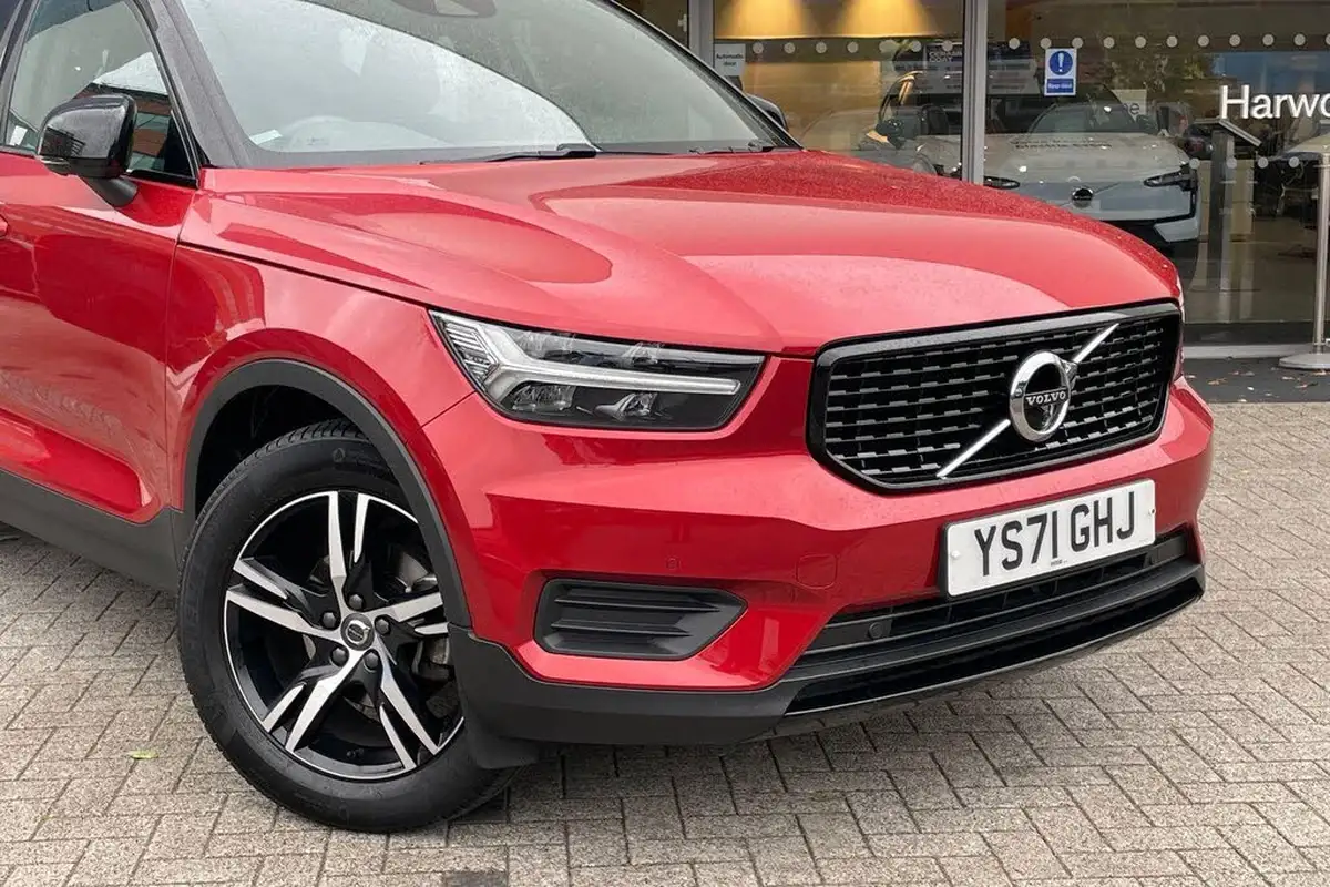 2021-volvo-xc40-15-t3-r-design-161bhp-big-5
