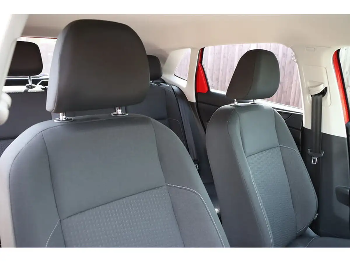 2020-volkswagen-polo-10-tsi-se-big-23