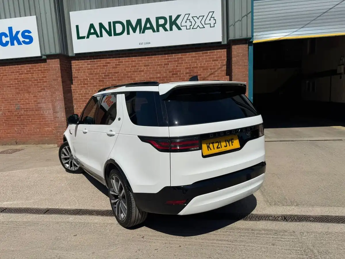 2021-land-rover-discovery-30-d300-r-dynamic-se-big-9