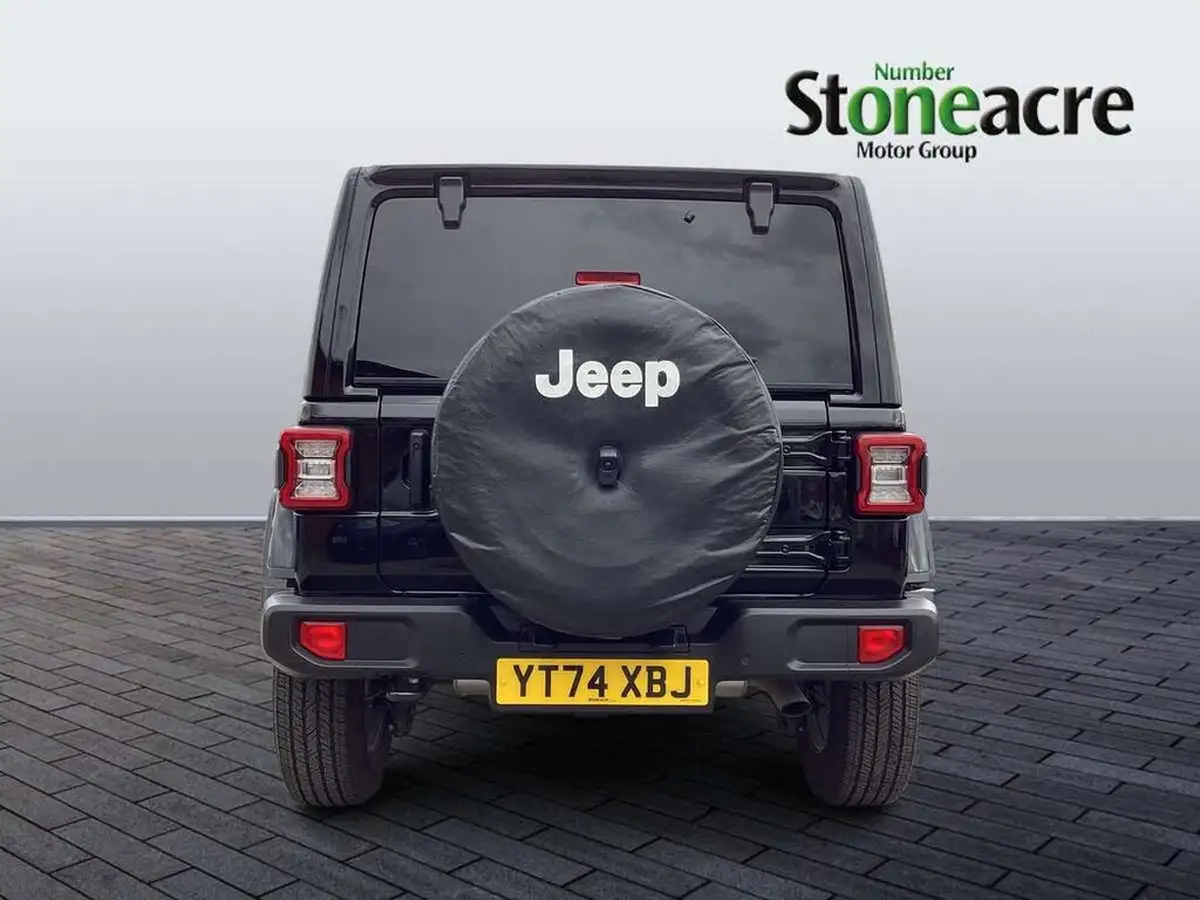 2025-jeep-wrangler-20-gme-sahara-big-3