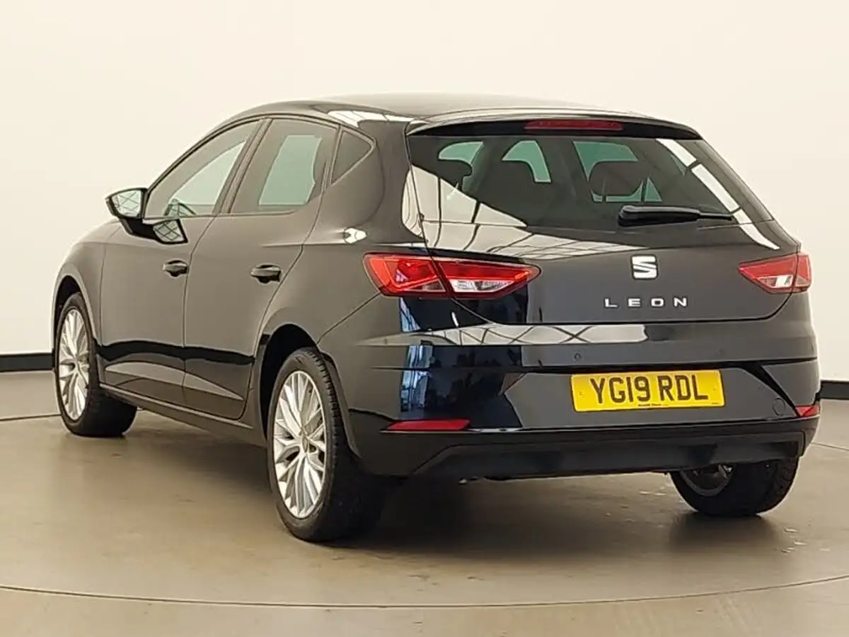 2019-seat-leon-15-tsi-evo-se-dynamic-hatchback-big-1